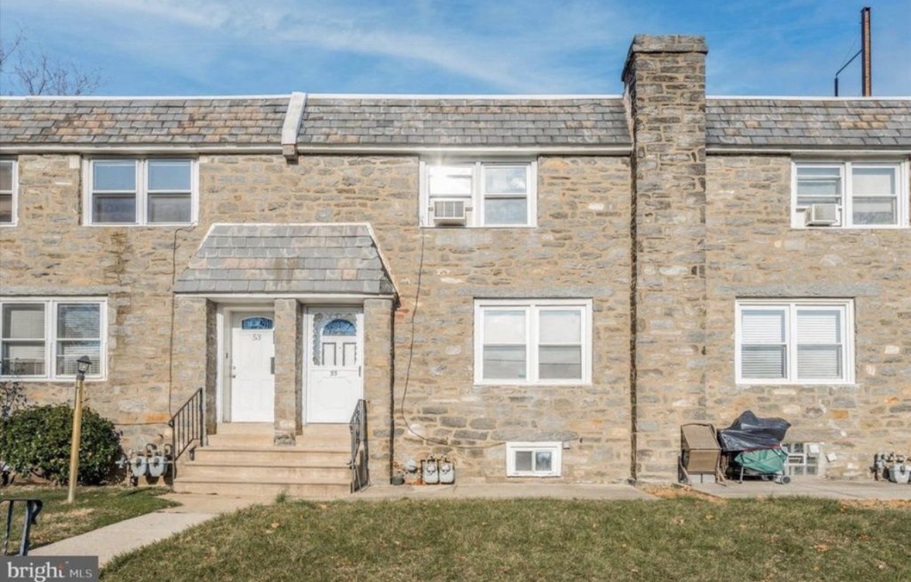 55 Sayers Avenue Unit A (Lease only)