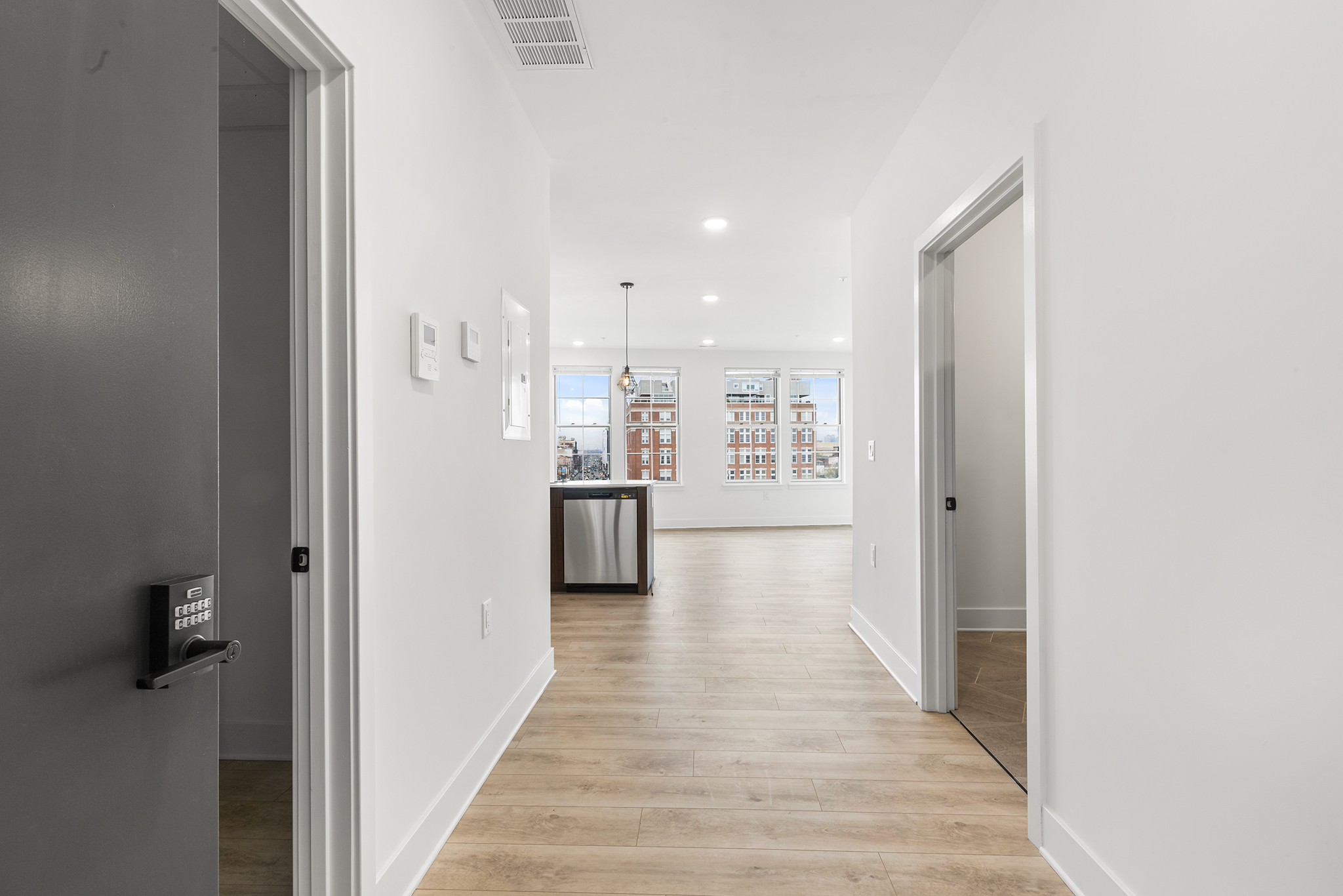 943 Washington Avenue - 405