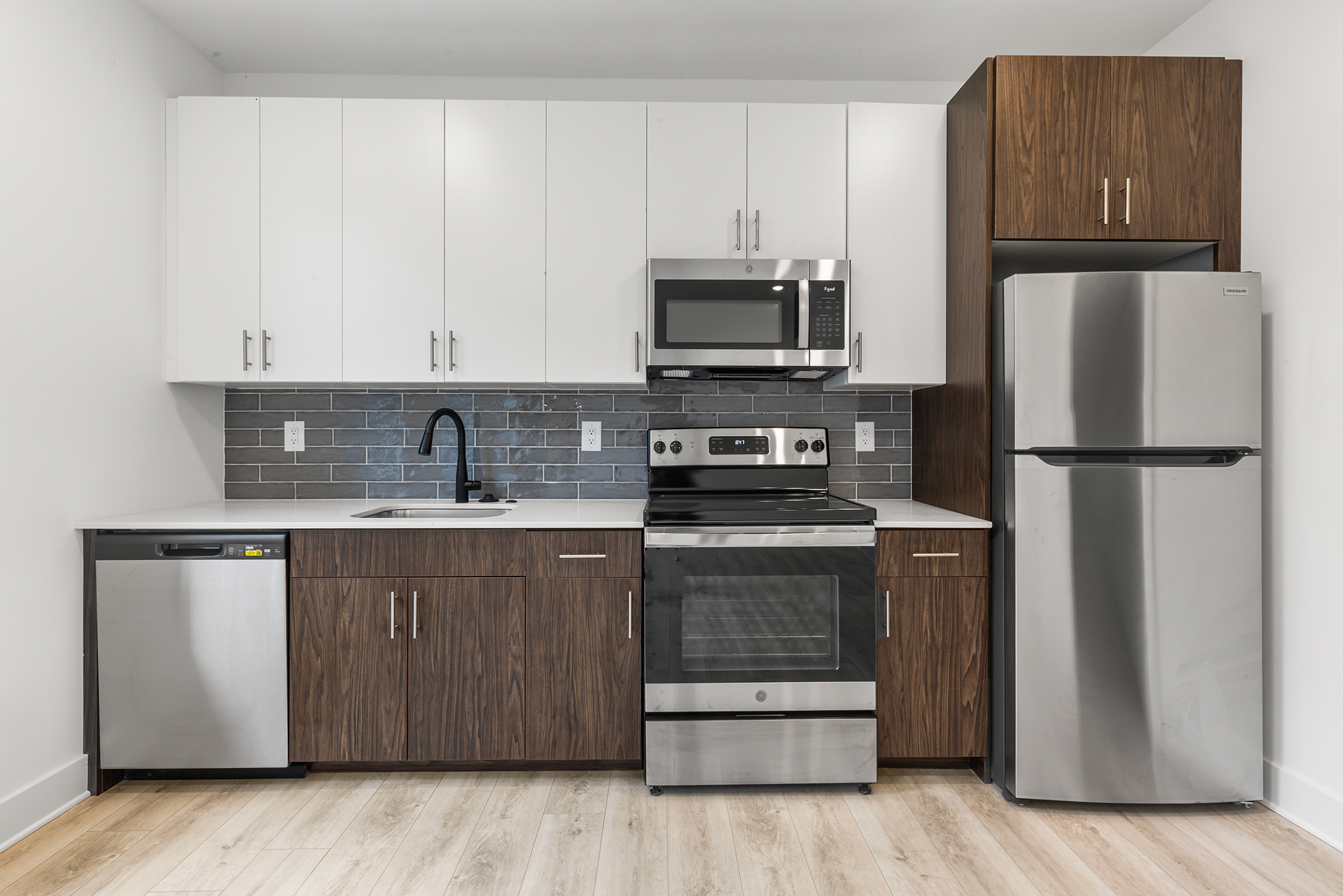 943 Washington Avenue - 302