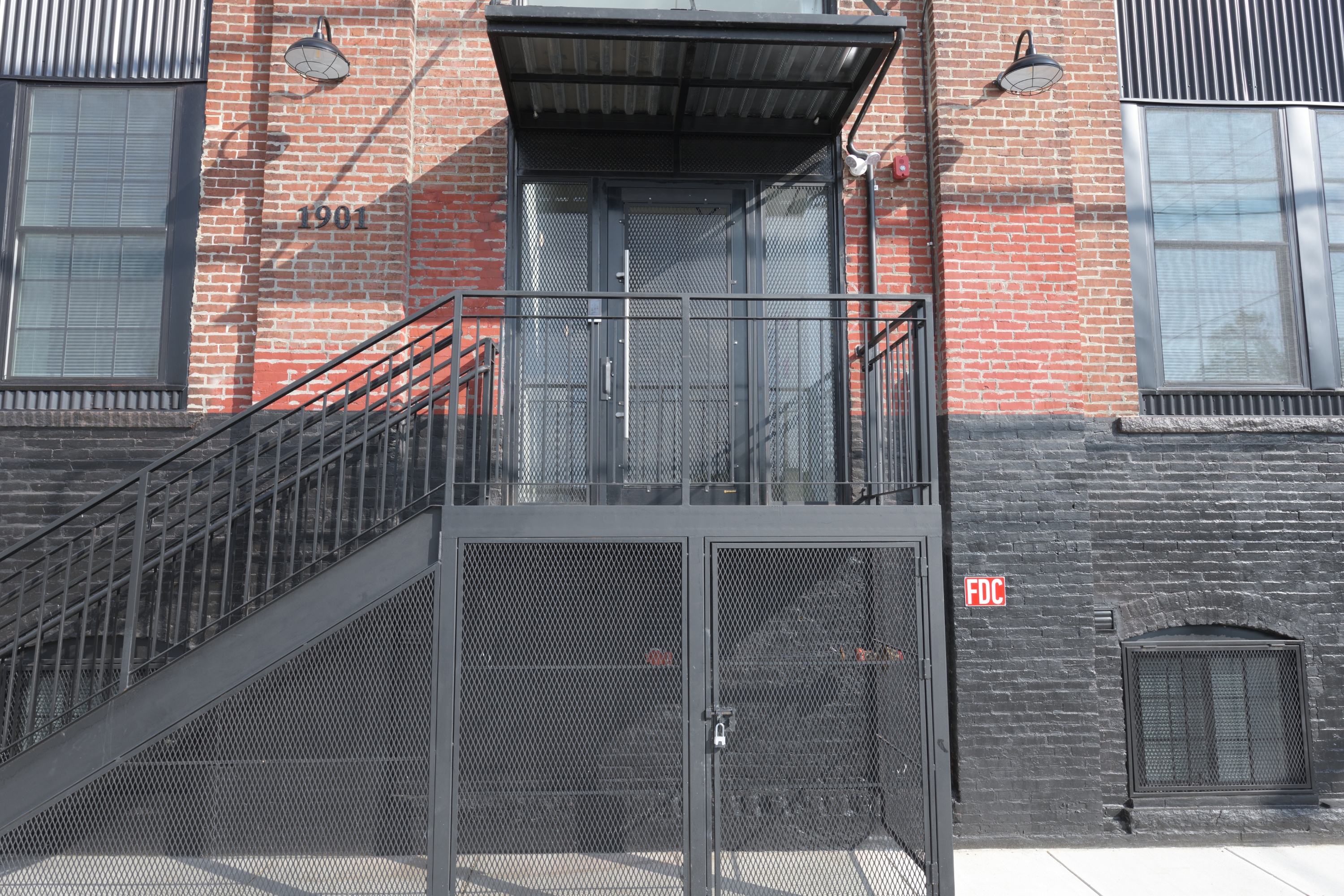 1901 East Willard Street - 302